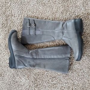 KEEN Bern Baby Bern Women's Gray Leather Boots 36